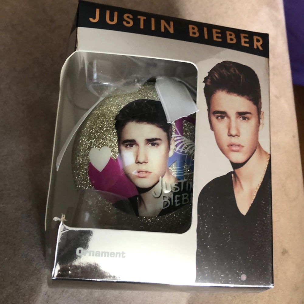 Justin Bieber Christmas ornament